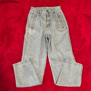 🌺 LizWear VINTAGE Pleated Jeans